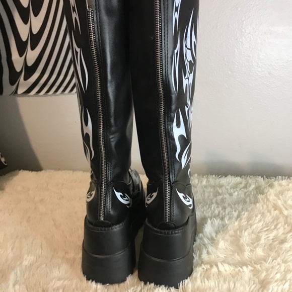 Womens platform Goth Boots - Picture 2 of 5